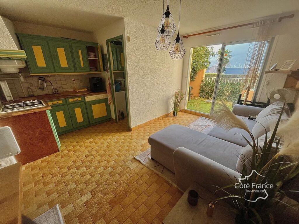 Spacieux appartement avec terrasse et parking proche falaise – 2 pièces – 1 chambre – 30 m²