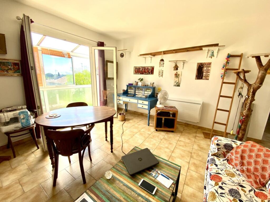 Appartement T3 – 59 m2 + loggia – 2 Chambres – Vue dégagée – 3 pièces – 2 chambres – 59 m²