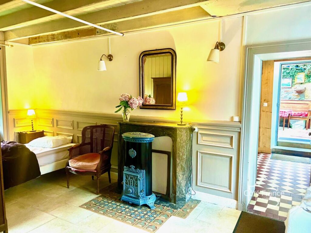 MAISON BOURGEOISE – 6 pièces – 4 chambres – 141 m²