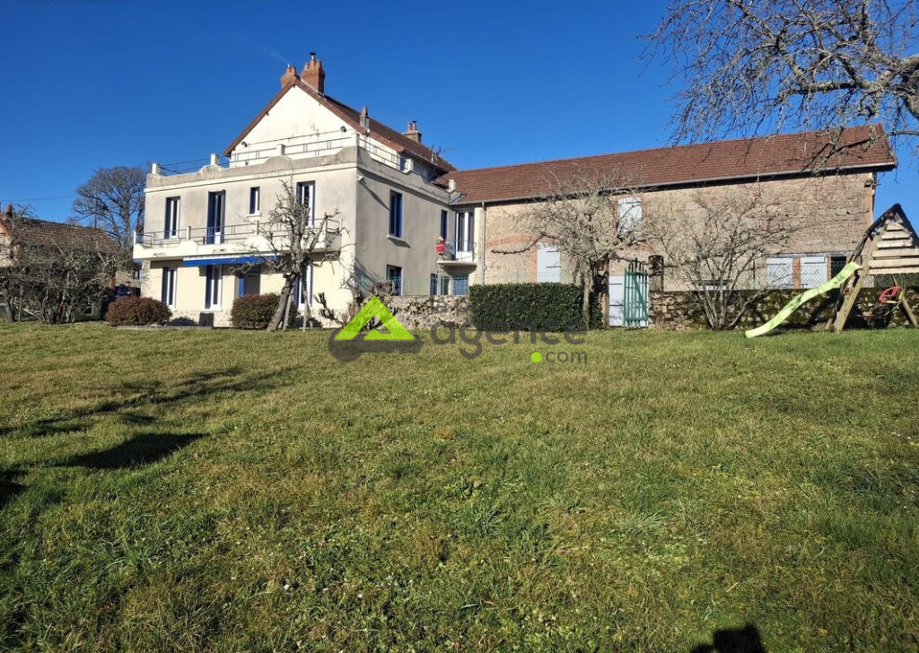Maison de campagne dans charmant village – 5 pièces – 3 chambres – 110 m²