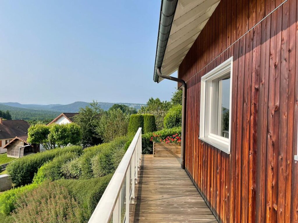 Maison 5 pièce(s) 145.23 m2 sur Terrain de 10 596 m2 – 6 pièces – 3 chambres – 145 m²