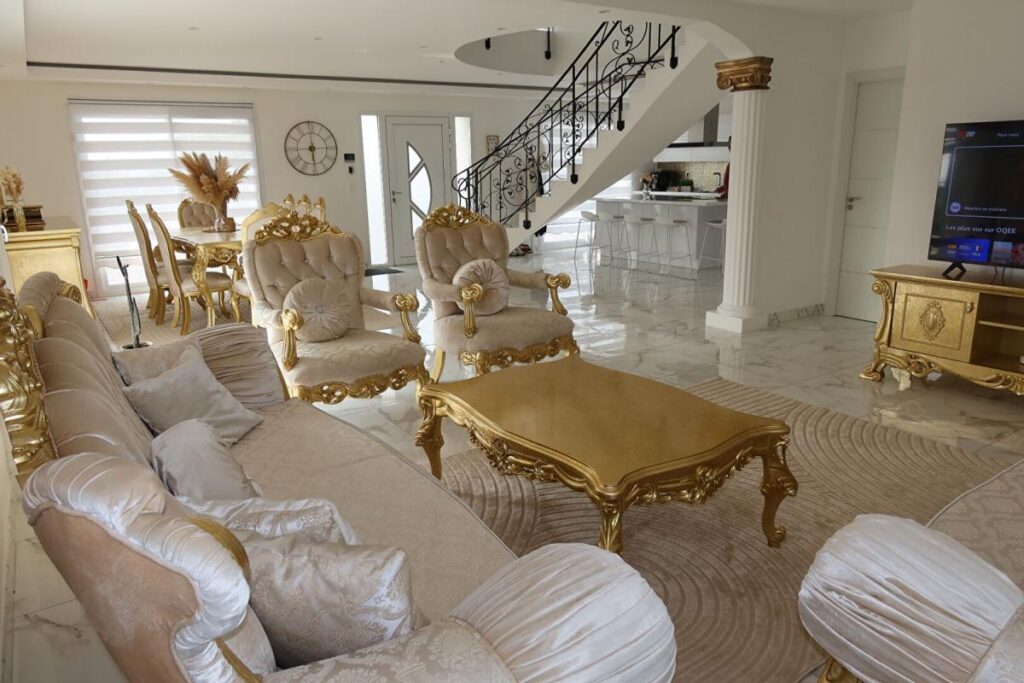 Maison d’architecte Besancon 7 pièce(s) 185 m2 – 7 pièces – 5 chambres – 185 m²