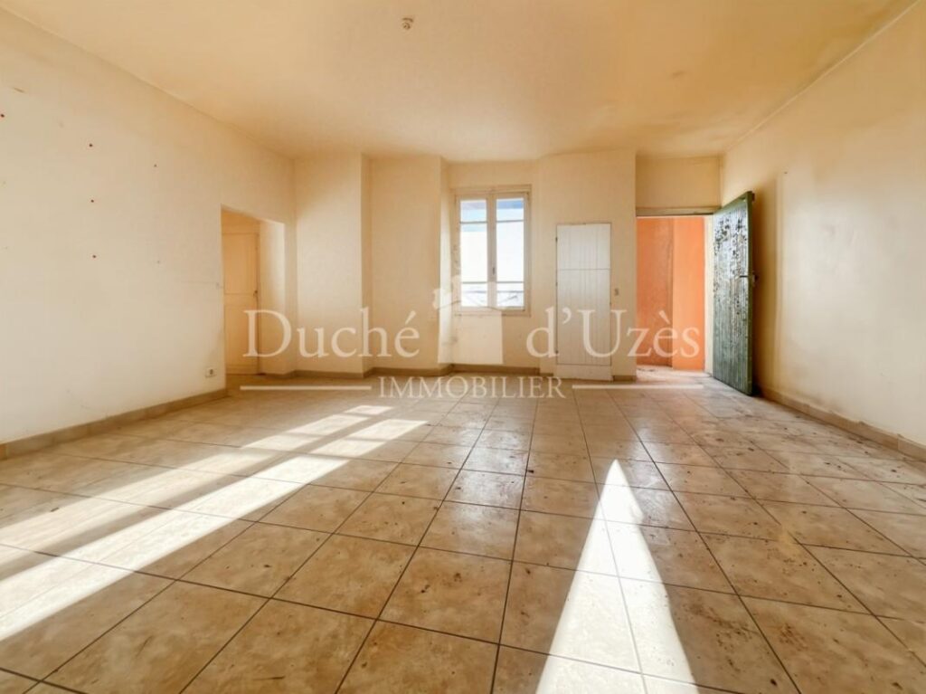 Maison – 7 pièces – 4 chambres – 126 m²