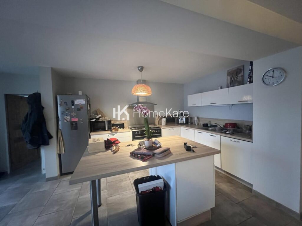Maison à vendre Franquevielle – 6 pièces – NR chambres – 170 m²