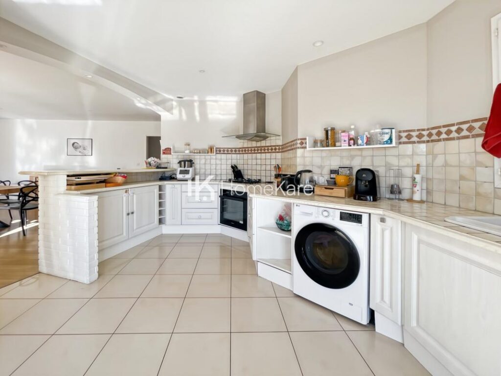 COUP DE COEUR ASSURÉ ! – 5 pièces – 4 chambres – 130 m²