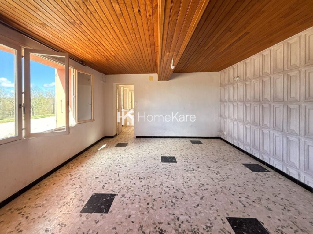 LE CHARME ASSURE !!! – 6 pièces – 5 chambres – 185 m²