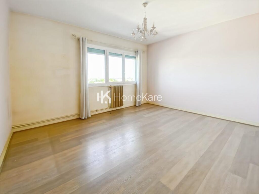 UN BEL INVESTISSEMENT IMMOBILIER – 4 pièces – 2 chambres – 90 m²