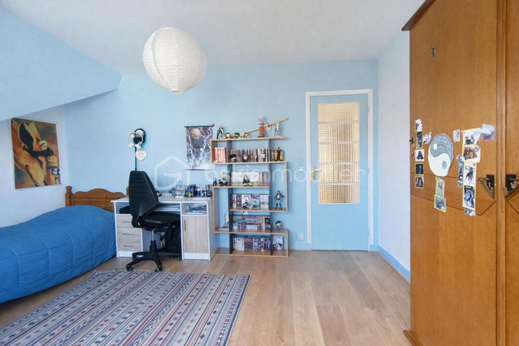Aulnay Sud – Grande maison familiale 150 m² au pied du Canal de l’Ourcq – 7 pièces – 5 chambres – 150 m²