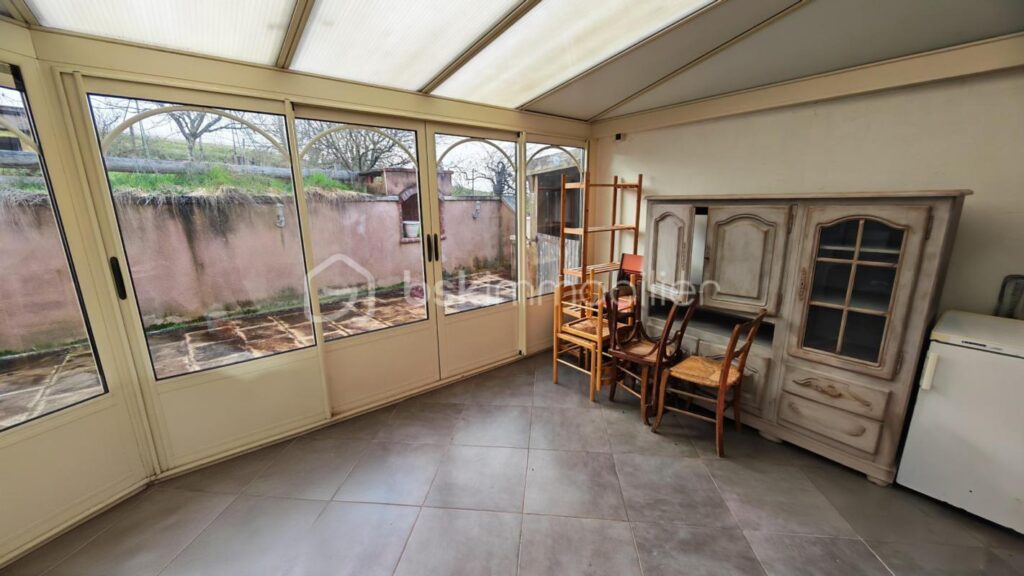 Charmante maison mitoyenne authentique 104 m² habitable environ – 4 pièces – 2 chambres – 112 m²