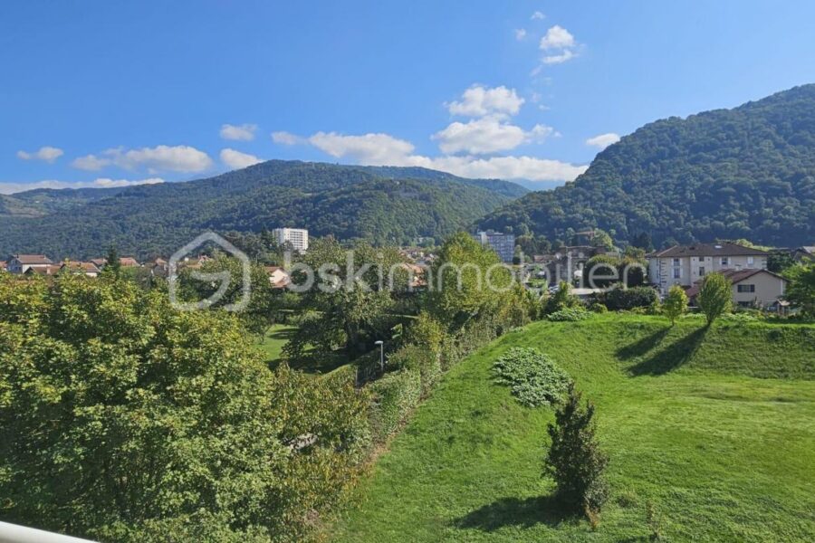 Appartement à vendre à Domene