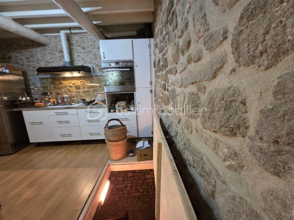 ✨ Maison de village de caractère – Vue panoramique & emplacement privilégié – 4 pièces – 3 chambres – 74 m²