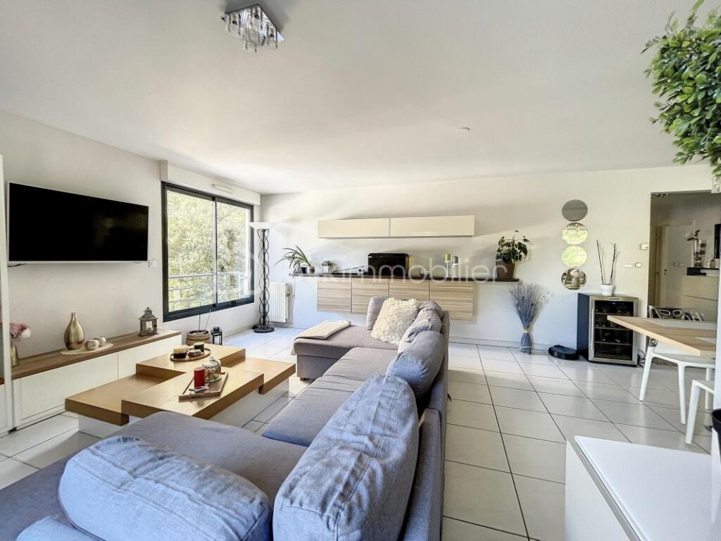 Montpellier Richter, superbe appartement avec terrasse sans vis-à-vis en bordure de Lez – 4 pièces – 3 chambres – 101 m²