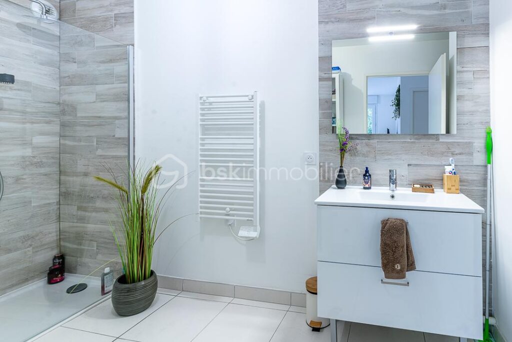 Standing Haussmannien de 2023 Chelle – 3 pièces – 2 chambres – 66 m²