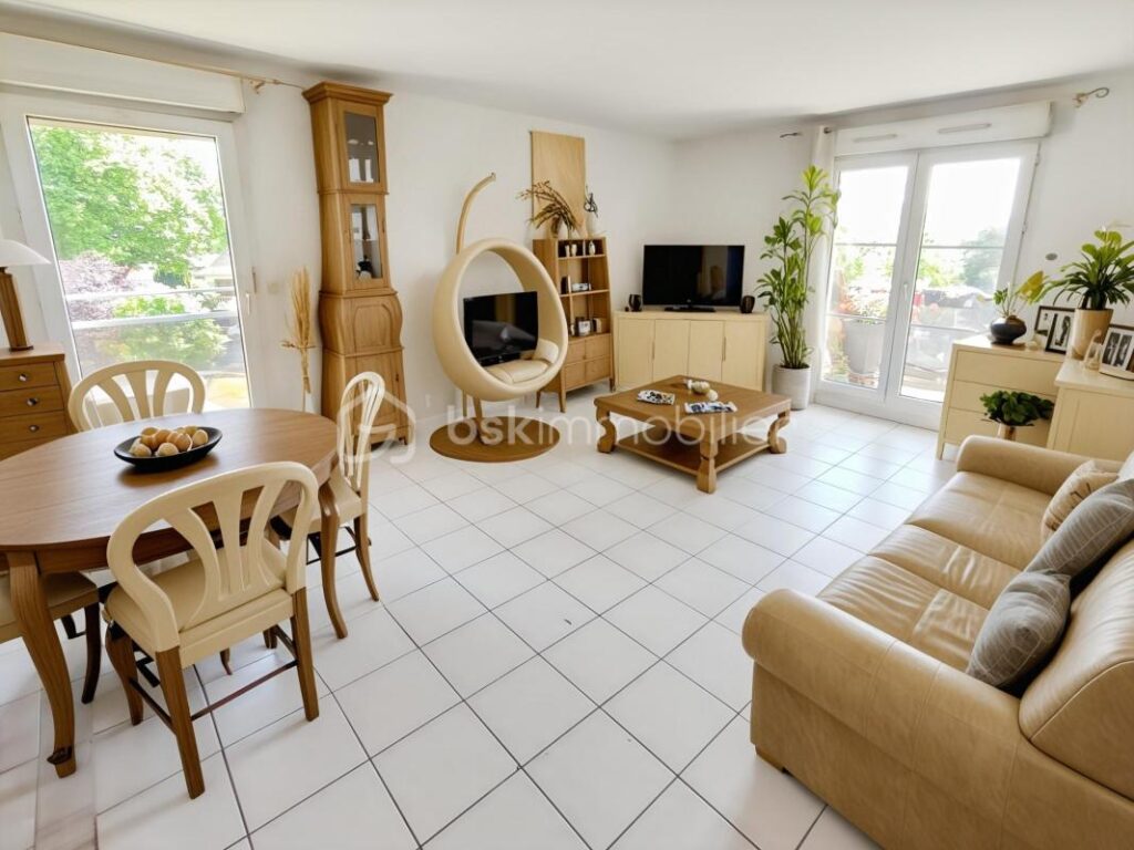 SUPERBE APPARTEMENT F4 DANS RESIDENCE DE STANDING AVEC ASCENSEUR A 8′ A PIEDS DE LA GARE + BOX VEHICULE – 4 pièces – 3 chambres – 72 m²