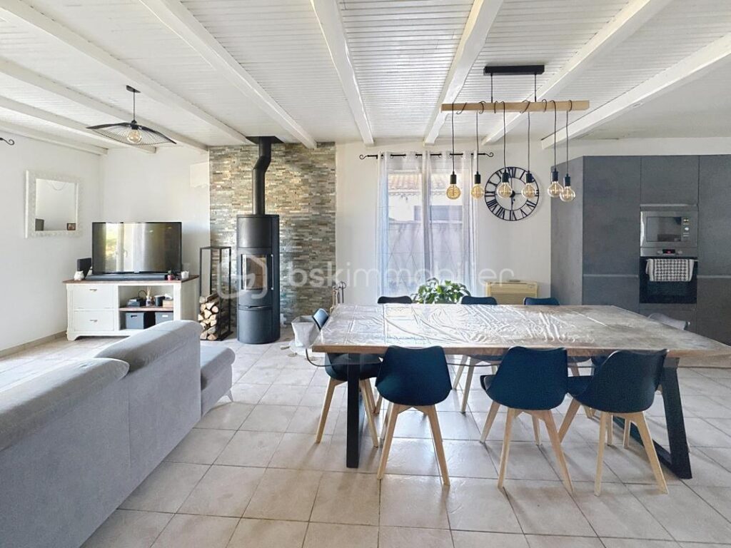 🔥 MAISON T4 90 m² + PISCINE + DOUBLE GARAGE – QUARTIER TRÈS RECHERCHÉ 🔥 – 4 pièces – 3 chambres – 90 m²