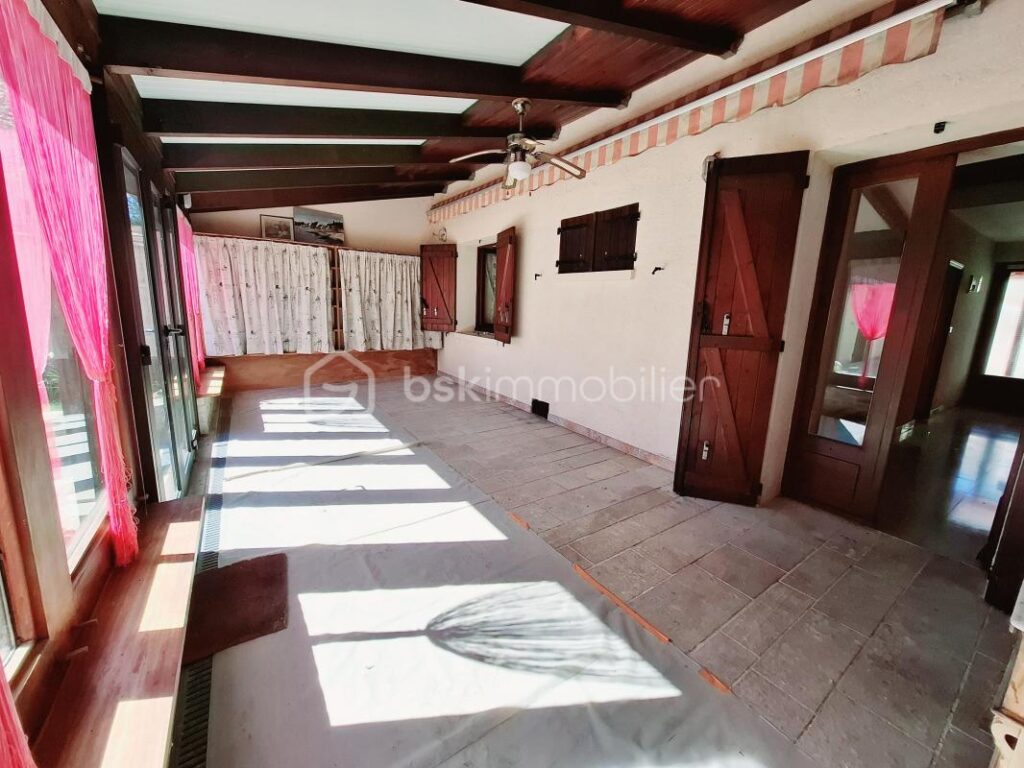 Le charme de l’ancien PRIX NEGOCIABLE – 4 pièces – 2 chambres – 91 m²