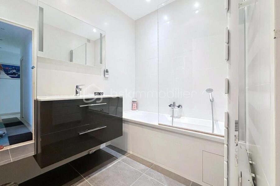 Appartement à vendre à Mandelieu la napoule