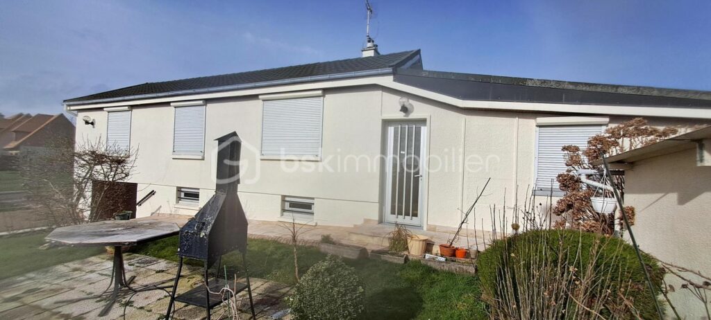 A Norville. Pavillon 4 chambres – 5 pièces – 4 chambres – 129 m²