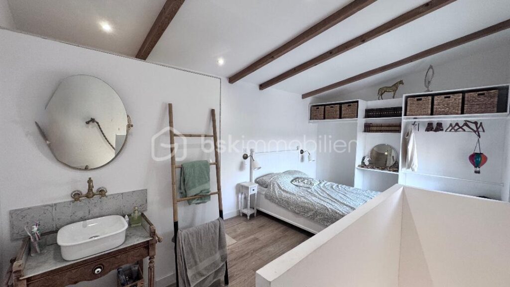 Achat d’une Charmante maison individuelle meublée avec piscine, cadre campagne – 3 pièces – NR chambres – 29 m²