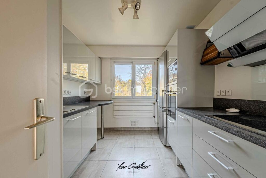 Superbe opportunité, T4 au dernier étage avec ascenseur – 4 pièces – 3 chambres – 83 m²