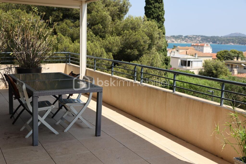 VUE MER PANORAMIQUE – 5 pièces – 4 chambres – 162 m²