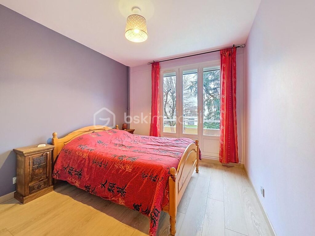 Bel appartement 5 pièces de 97m² – 5 pièces – 3 chambres – 96 m²