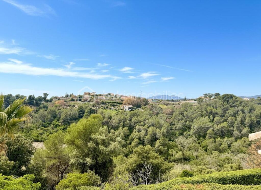 La Gaude – Villa de caractère avec piscine, studio indépendant et DPE A, au calme absolu – 5 pièces – 4 chambres – 175 m²