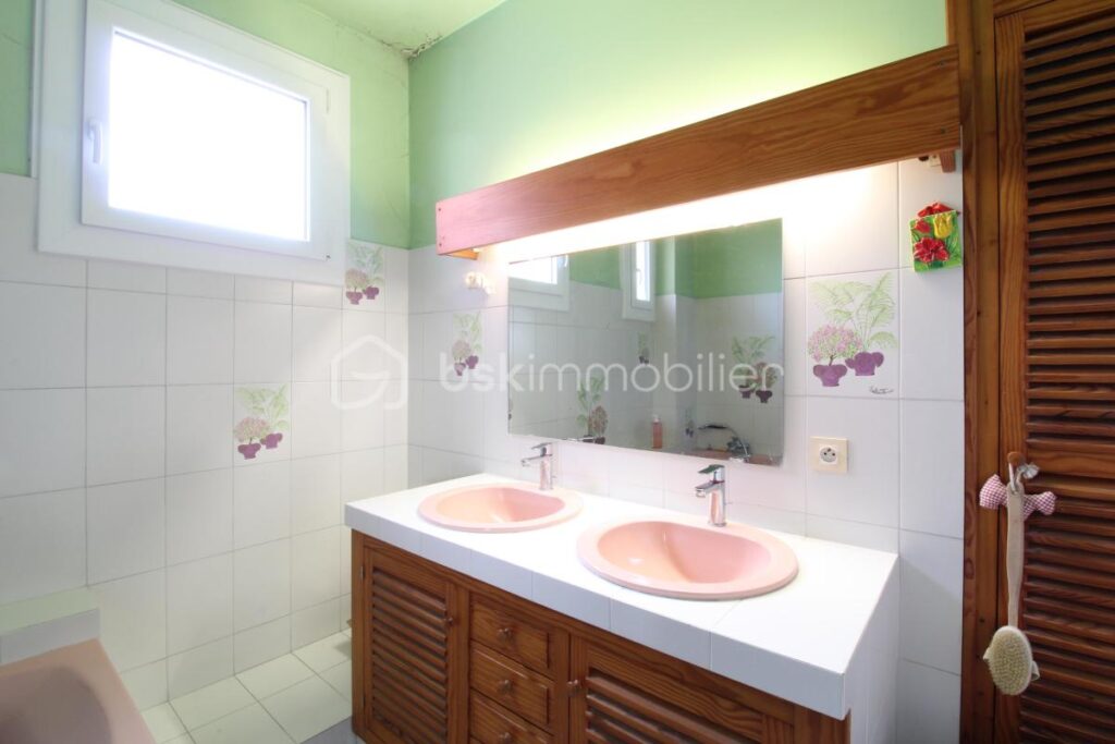 Superbe appartement avec toit terrasse – 3 pièces – 2 chambres – 97 m²