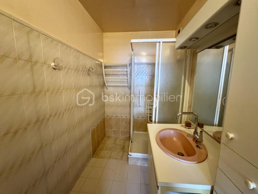 Grand appartement 4 chambres / Fort potentiel – 5 pièces – 4 chambres – 118 m²