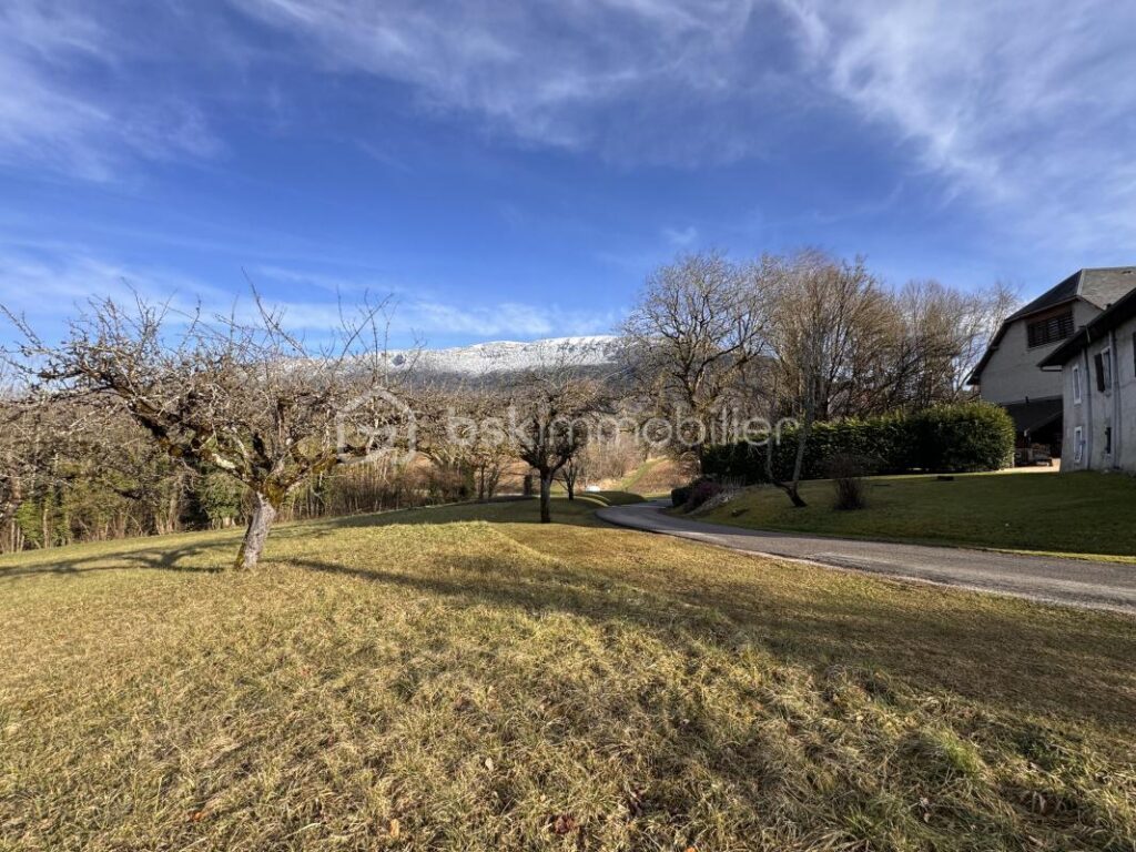 Terrain constructible de 1723 m² sur la commune de Gruffy 74 – NR pièces – NR chambres – 1723 m²