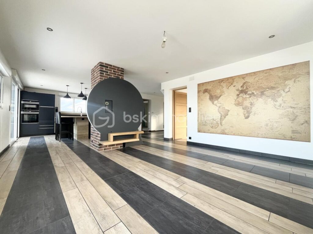 DPT HAUTE SAVOIE (74) – MAISON FAMILIALE AVEC VUE SUR LE LAC LEMAN – Lugrin (Hauteurs d’Évian) – 6 pièces – 4 chambres – 166 m²