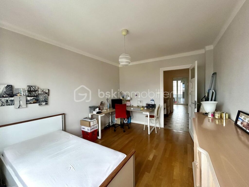 Annecy – T3 de 71m2 dernier étage vendu loué – Vue dégagée – 3 pièces – 2 chambres – 71 m²
