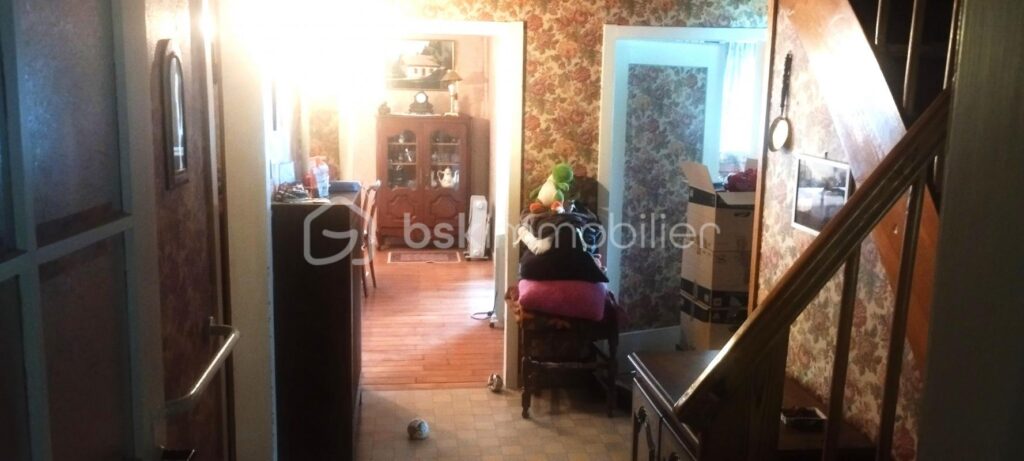 Charmante maison à ossature bois de 210 m² sur un terrain de 50 ares – 6 pièces – 3 chambres – 220 m²