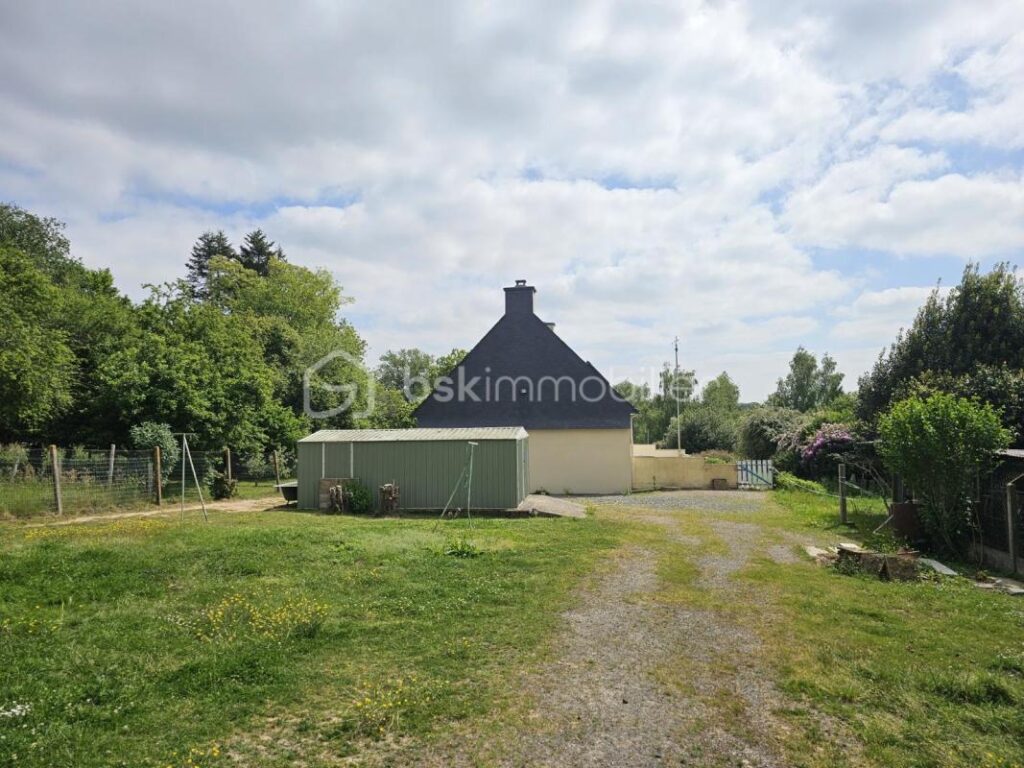 SOUS OFFRE D’ACHAT / Maison à la nantaise 127m² / 5 chambres / 3000m² de terrain – 6 pièces – 5 chambres – 127 m²