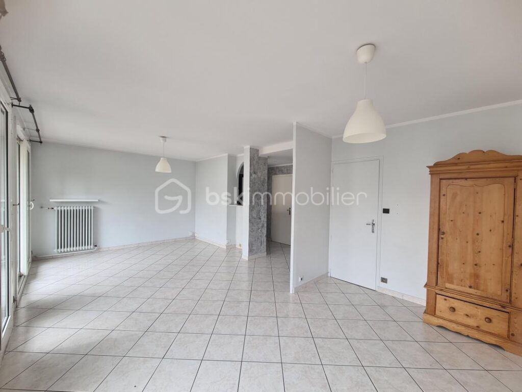 Idéal premier achat – Rue du Vercors – 3 pièces – 2 chambres – 73 m²