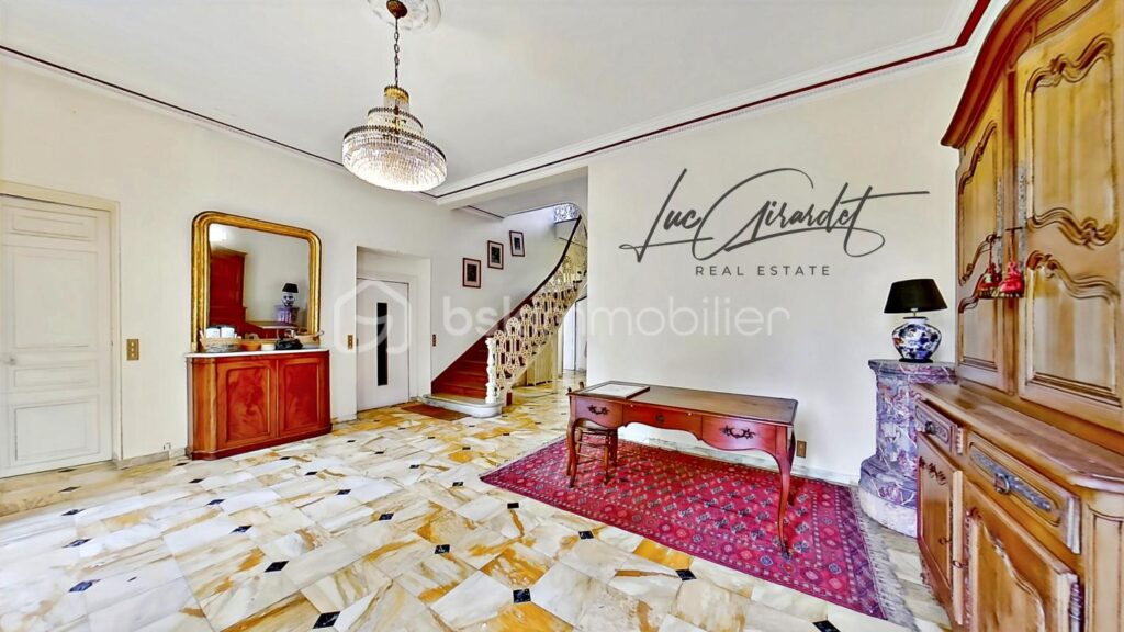 Château d’exception époque Napoléon III à réinventer avec parc et dépendances (Proche de Coulommiers (77120) – 15 pièces – 12 chambres – 750 m²