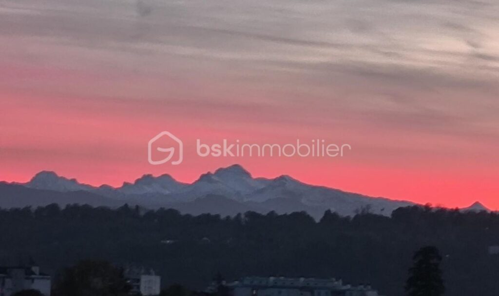 Appartement de 4 pièces, au calme, proche toutes commodités – 4 pièces – 3 chambres – 70 m²