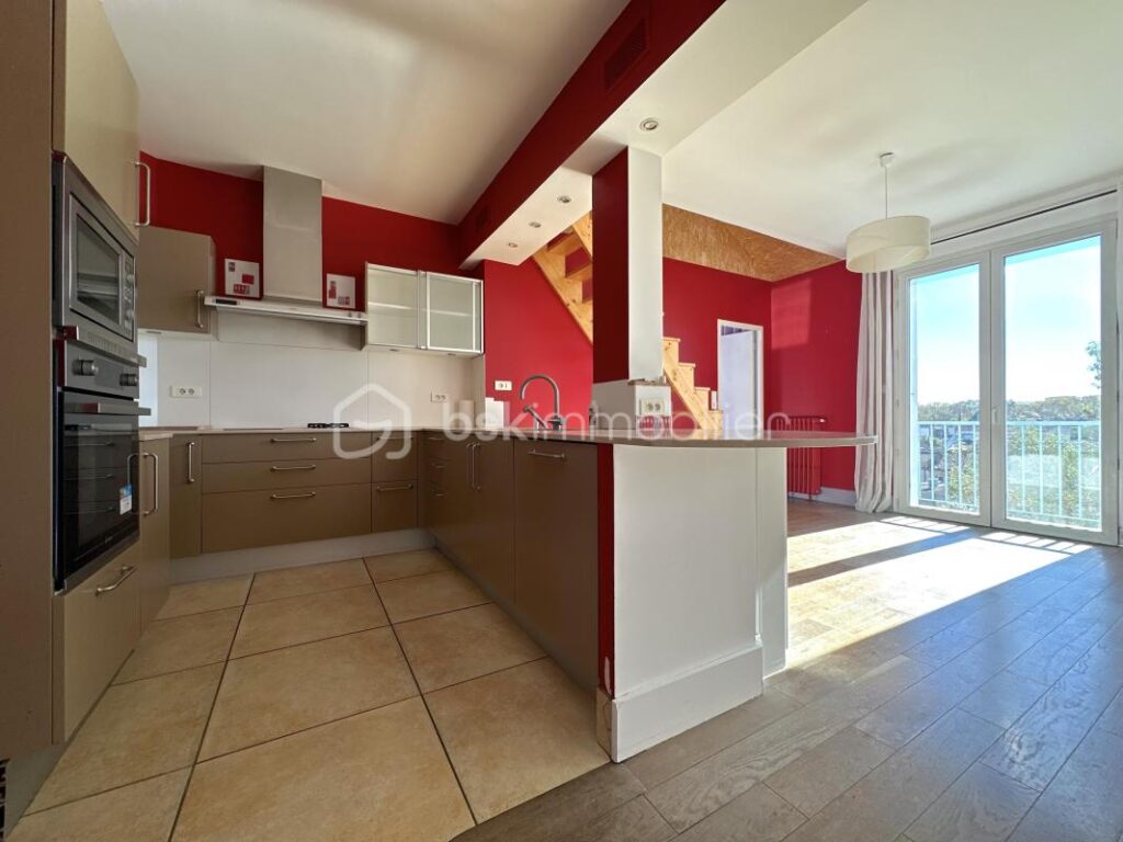 Appartement 5 pièces – 94m2 – 5 pièces – 4 chambres – 94 m²