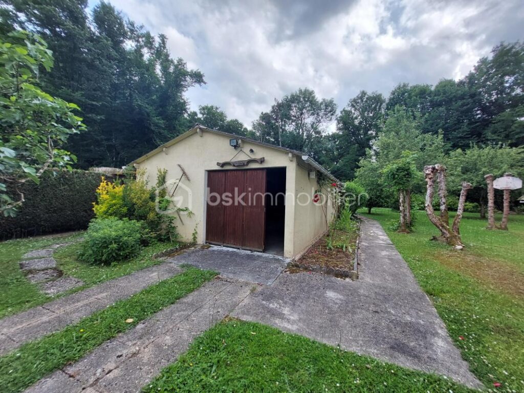 Maison 5 pièces 3 chambres – 4 pièces – 3 chambres – 114 m²