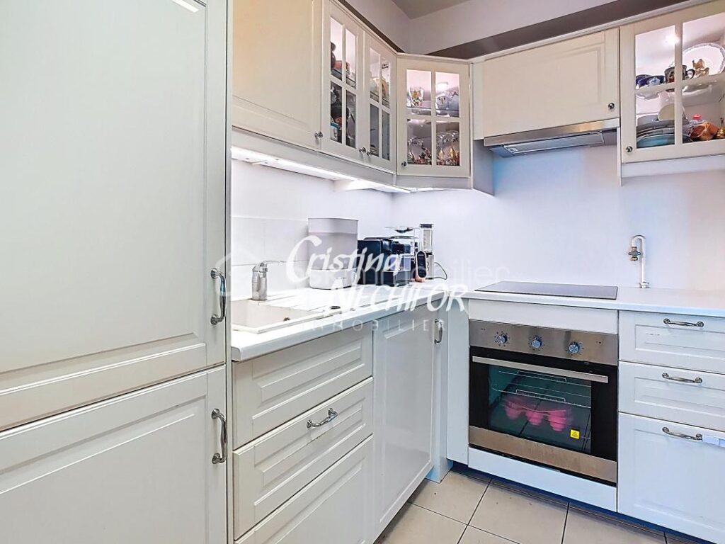 À VENDRE – Appartement 2 pièces avec une loggia– Dernier étage – Une place de parking – SERRIS (77700) – 2 pièces – 1 chambre – 45 m²