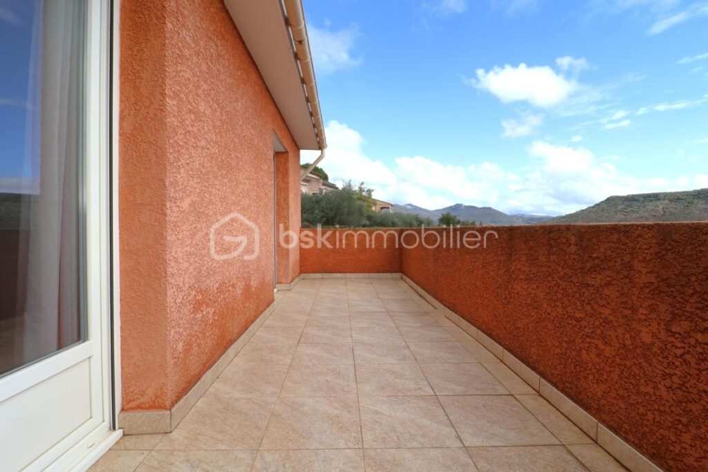 Villa familiale 4 chambres avec piscine – 6 pièces – 4 chambres – 115 m²