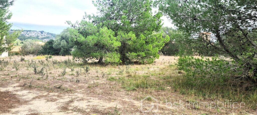 RARE- TERRAIN CONSTRUCTIBLE AVEC VUE++ – NR pièces – NR chambres – 1220 m²