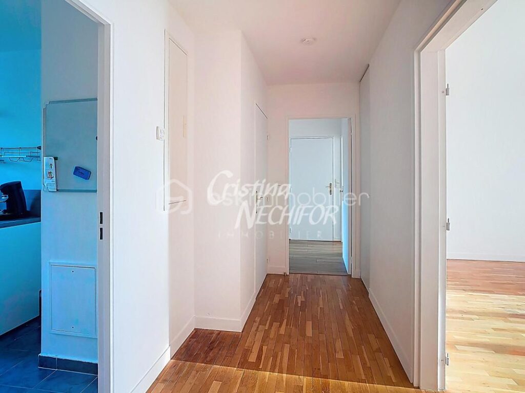 🏡 Bel appartement de 4 pièces avec balcon, DPE C, une place de parking en sous-sol, possibilité d’acheter une autre, une grande Cave, à Montévrain – 4 pièces – 3 chambres – 76 m²