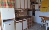 NARBONNE-PLAGE – APPARTEMENT T2 au 2ème étage avec PLACE DE PARKING – BON ETAT à 100m de la plage – Vendu meublé – 2 pièces – 1 chambre – 21 m²