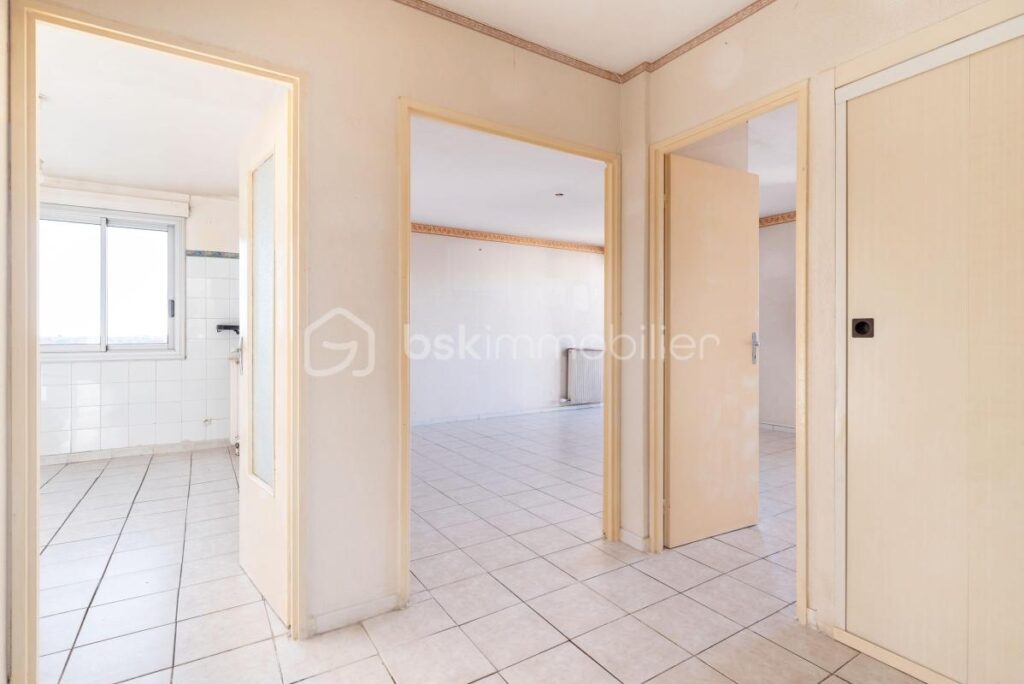 Appartement lumineux au sommet de Villeurbanne – 4 pièces – 3 chambres – 83 m²