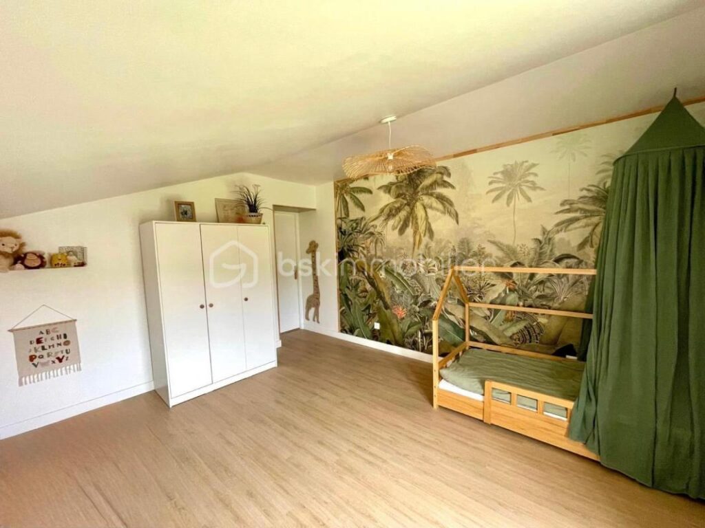 Maison refaite à neuf 4 chambres – 6 pièces – 4 chambres – 159 m²