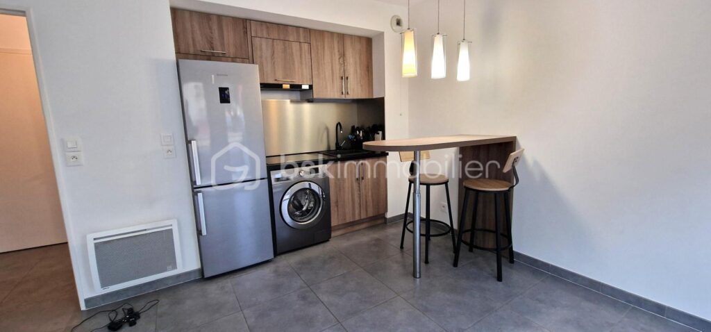 ✨ Beau studio récent avec terrasse, vue dégagée & aperçu mer – 6ᵉ étage – 1 pièce – NR chambres – 31 m²