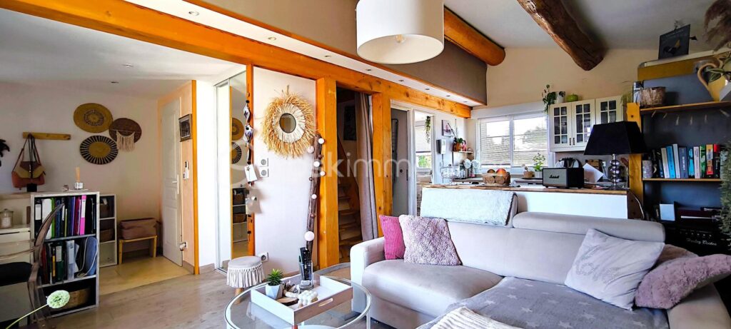 Magnifique appartement situé sur Lambesc , avec une place de parking privée extérieur inclus – 3 pièces – 2 chambres – 44 m²