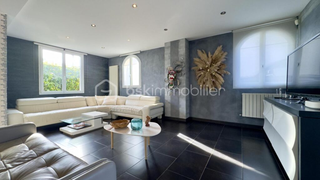 À Vendre – Maison d’Exception à Armentières-en-Brie 240m2 – 6 pièces – 4 chambres – 239 m²