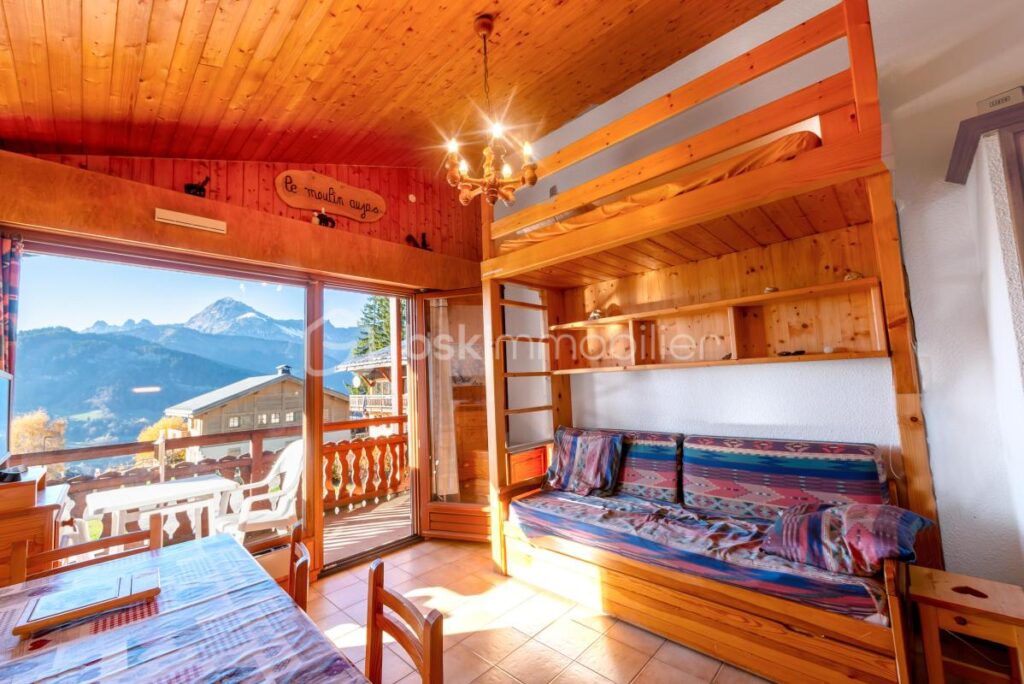 73950 – CREST-VOLAND – APPARTEMENT F2, 28M2 – PETITE COPROPRIÉTÉ – ENSOLEILLÉ, CALME – PROCHE REMONTÉES ET PROCHE CENTRE VILLAGE – 2 pièces – NR chambres – 28 m²